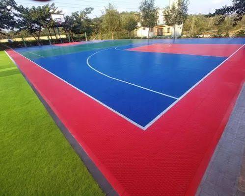 Piso deportivo modular polipropileno municipalidad Chile MAMKAM
